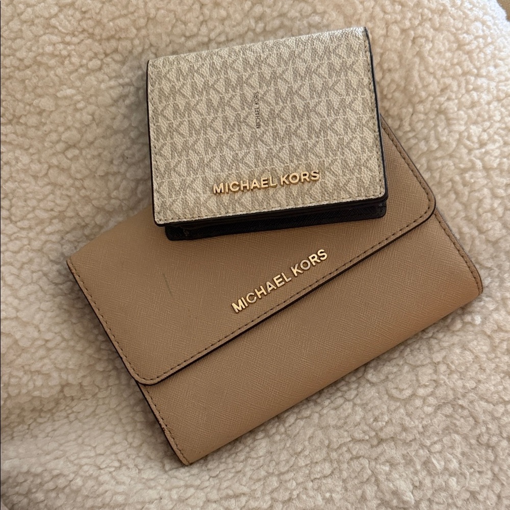 Michael Kors Tan and Cream Wallet Duo